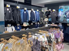 -迪卡侬(环球港店)