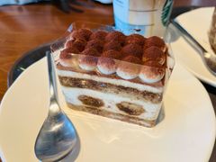 星巴克咖啡提拉米苏蛋糕-星巴克(杭州下沙福雷德店)