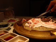 烤黑猪五花肉辣白菜盖浇面-猪啊牛呀羊啊铜盘烤肉(正大广场店)