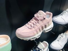 -NIKE(青岛四方利群店)