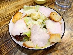 熏鸡胸罗马鲜蔬凯撒沙拉-Season施莀·牛扒·意粉·饭·足球主题餐吧
