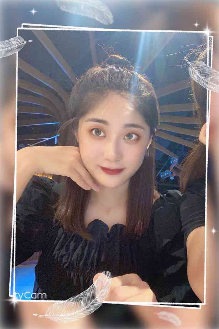 一直想纹眉,却担心纹出来效果不好,然后同事推荐了小姐姐这家店,因为