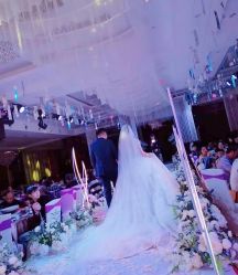 -艾米丽婚纱礼服