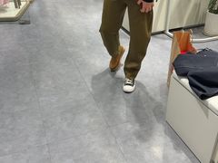 -UGG(燕莎奥特莱斯购物中心店)