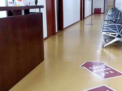 -上海大学附属上海和平眼科医院