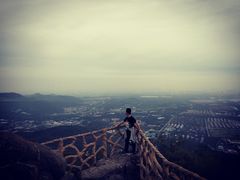 -鬼笑石后山停车场