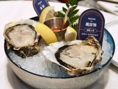 招牌鲜活生蚝拼盘-Petit Oyster叫嚎(平安金融中心店)