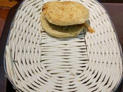 牛肉烧饼-天津乾毓德饭庄·清真传统炒菜·海鲜烧烤(咸阳路店)