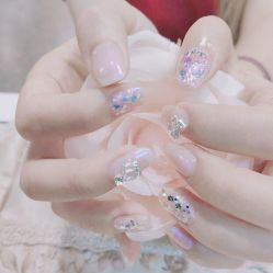 -瞬滢日式美甲舍