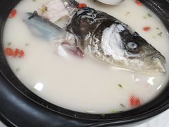 -万佛湖许老大铁锅鱼(黑金冠店)