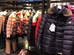 -文艺复兴百货(米兰大教堂广场店)