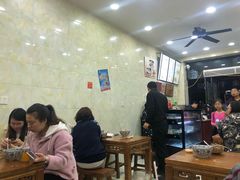 大堂-刘信牛羊肉小炒泡馍(回民街店)