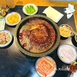 在重庆，鸭肠必须当作小面吃