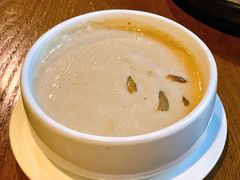 奶油蘑菇汤mushroomS-布拉格餐厅· 中欧捷克菜(全国首店)