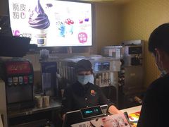 -麦当劳(中山公园龙之梦店)
