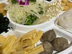 -鸡遇虾煲干锅火锅(小寨金莎店)