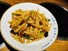 -吃饭皇帝大土家民族菜(正大广场店)