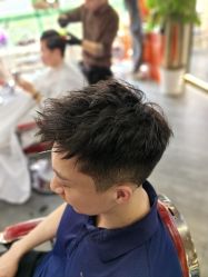 -米娜男士新国潮理发馆