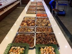 自助取餐区-渔公码头·九龙湾国际饭店