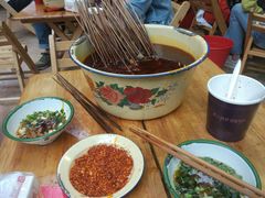 -拈签一笑黄牛肉辣卤串串