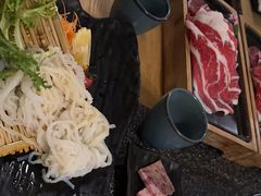 -湊湊火锅·茶憩(郑州绿地新都会店)