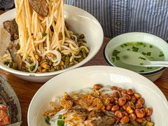 -牛八宝桂林米粉(八里庄店)