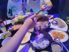 -唯爱KTV聚会餐厅(仙林东城汇店)