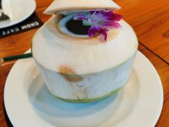 -Chom Cafe and Restaurant