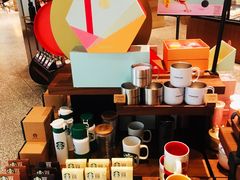 零售区-星巴克臻选(北京颐堤港中心第二店)
