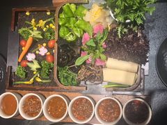 -蘸小院铁锅炖·蘸酱菜·东北菜(怀远门店)