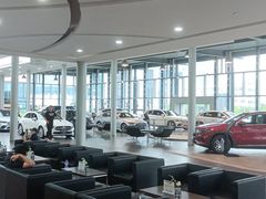 -杭州中升之星奔驰4S店(滨江店)