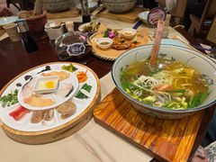 -芸南道·过桥米线(昆明老街旗舰店)