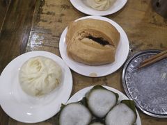 -丽华叶儿粑总汇