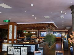 -八府香鸭·啫啫煲(华山路店)