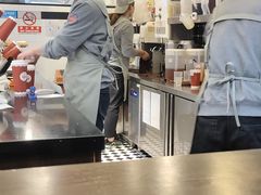 -桂桂茶(滨江百联店)