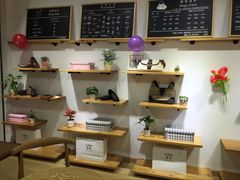 -爱革·奢品·鞋包·衣物·家居(博荟广场店)