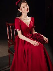 -NaNa婚纱礼服馆