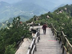 -罗田薄刀峰风景区