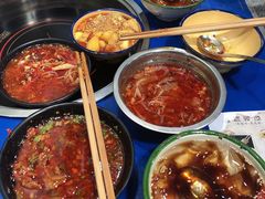 -马路边边·成都串串(翠柏路店)
