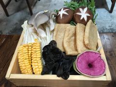 胶原美人寿喜锅-FROM FARM八亩农场(三里屯店)