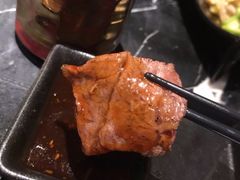 -山川小町·极番烧肉(新地假日广场店)