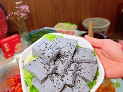 -渝大龙重庆火锅(温泉月亮湾店)