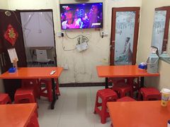 大堂-潮香兴煲仔饭(莲花路店)