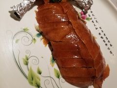 精品烤鸭-宝轩渔府·老字号海鲜·正宗津菜(水上店)