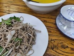 -溢心园香河肉饼总店