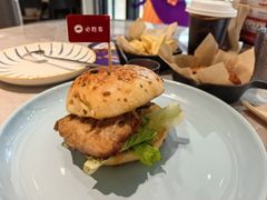 -必胜客(上海新南方商城PH店)