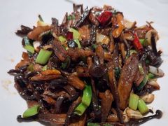 -梁家大院•农家菜(昆山会展中心店)