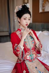 -LOVINA洛维娜婚纱礼服