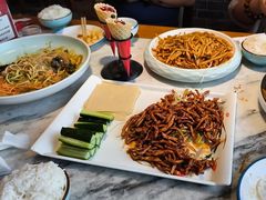 -大胡同天津菜·海肠捞饭·津门皮皮虾锅贴一绝(西姜井店)