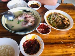 -中和裴氏蹄花(府河路店)